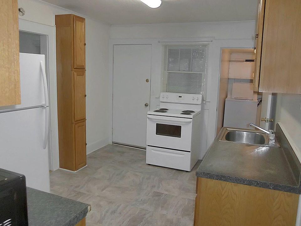 265 Pocahontas Ave, Bramwell, WV 24715 Zillow