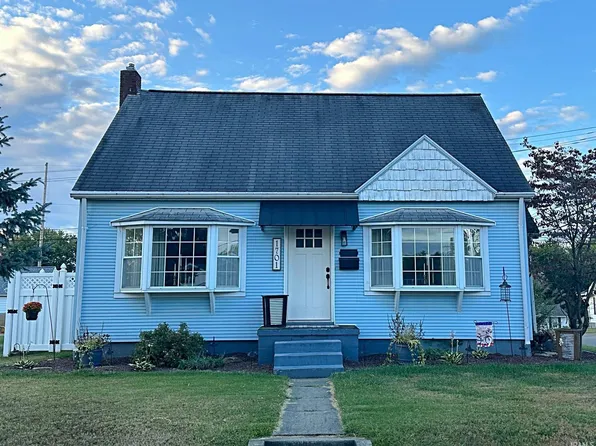 1701 Grand Ave, Washington, IN 47501