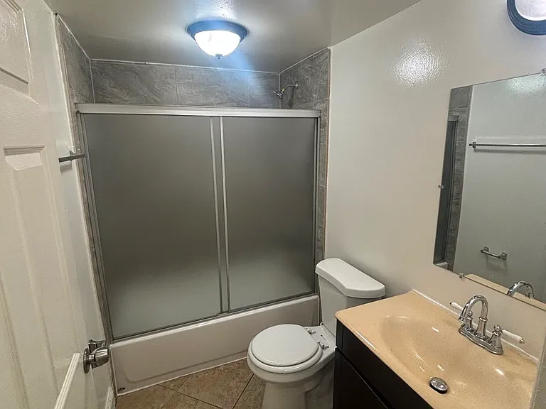 9029 S Avalon Blvd — Photo 7