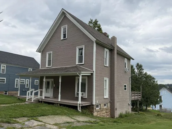 109 E King St, Smethport, PA 16749