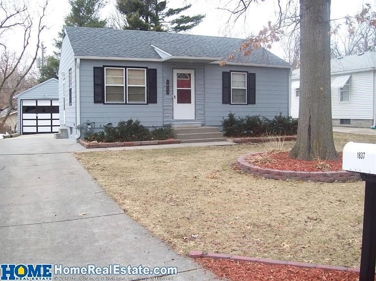 1st image of 1837 S 47th St