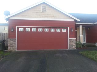 2622 Nina Pl, Hubbard, OR 97032