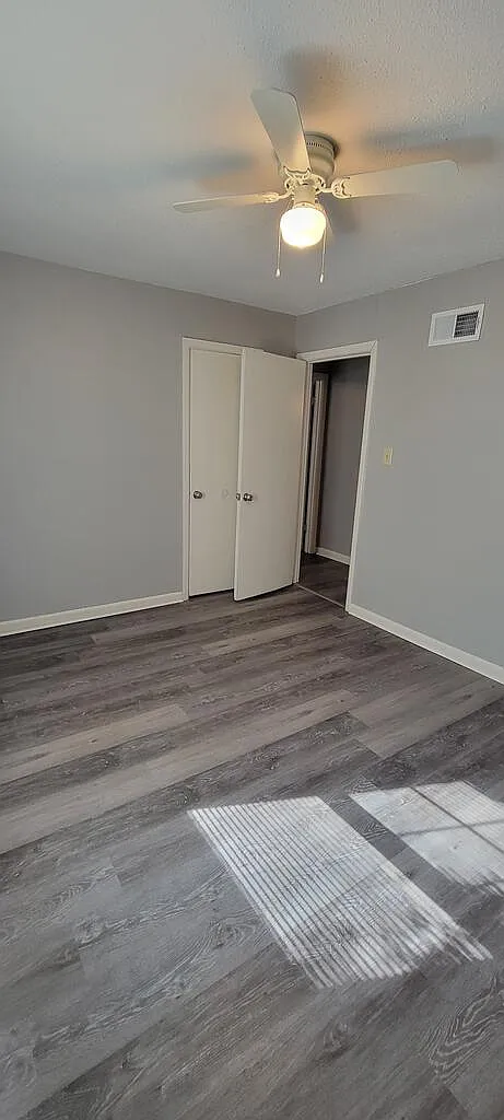 3 bed, 1.0 bath, 1066 sqft, $950 — Photo 3