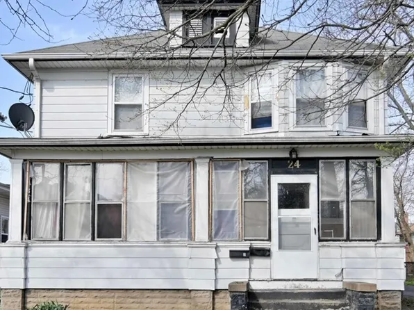 24 Philippa Ave, Waukegan, IL 60085