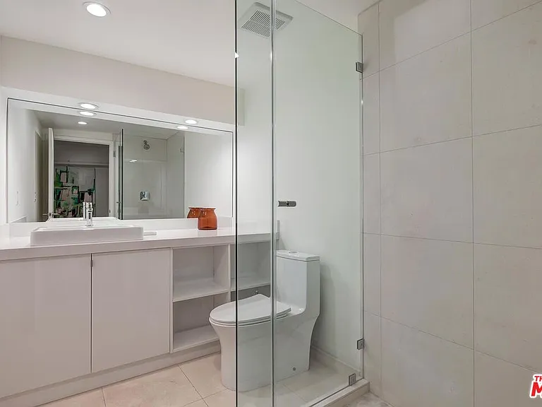 7586 Woodrow Wilson Dr — Photo 23