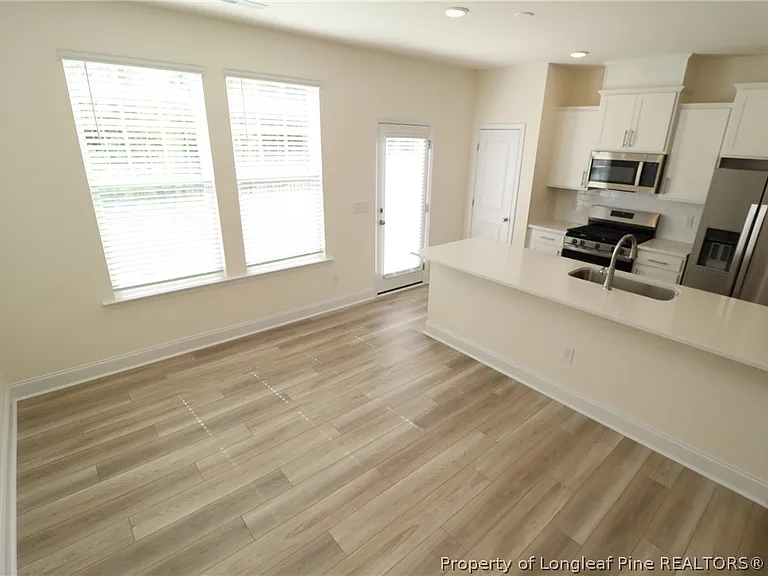 917 Kensley Grove Ln — Photo 22