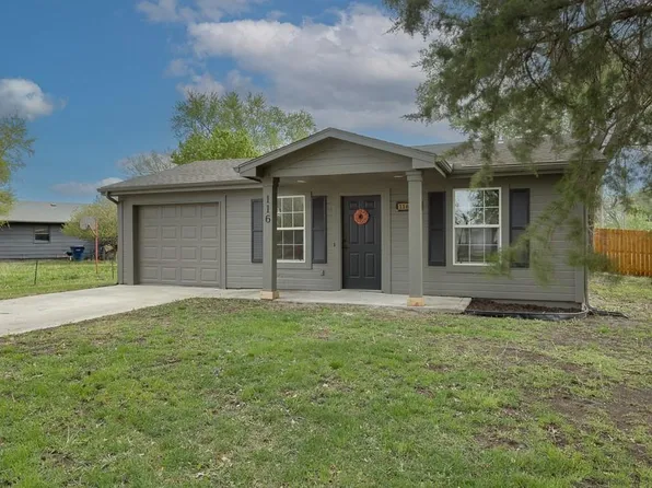 116 Bowen St, Linwood, KS 66052