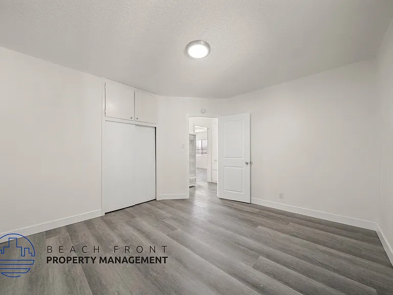 249-251 W Pomona Blvd — Photo 11