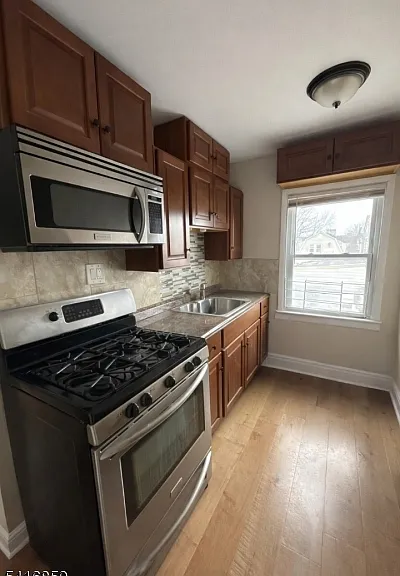 226 N 9th St — Photo 2