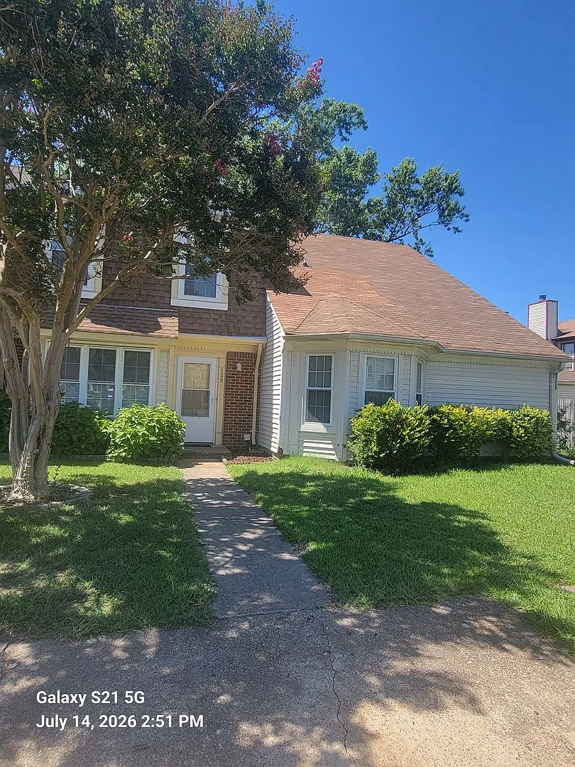 Virginia Beach townhouse. — Photo 1