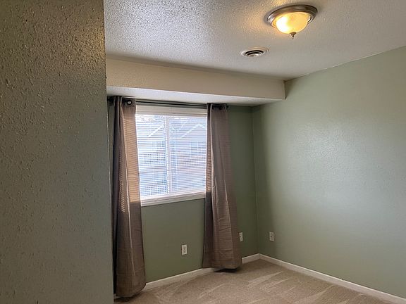 5th image of 937 Wescott Trl #307