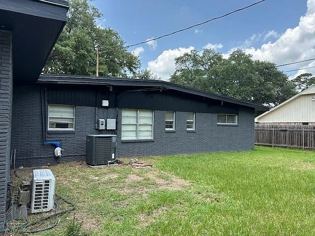 3900 Aggie Dr — Photo 7