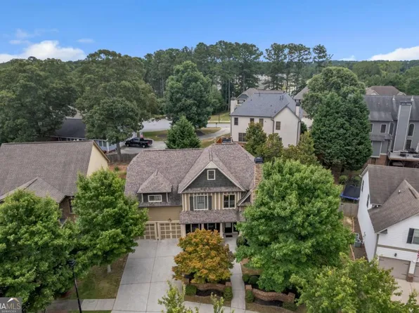 255 Lily Cove Dr, Loganville, GA 30052