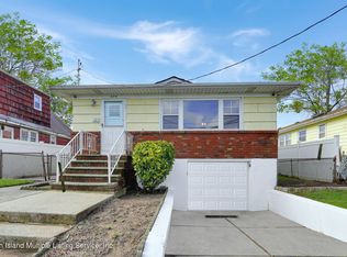 274 Dixon Ave, Staten Island, NY 10303