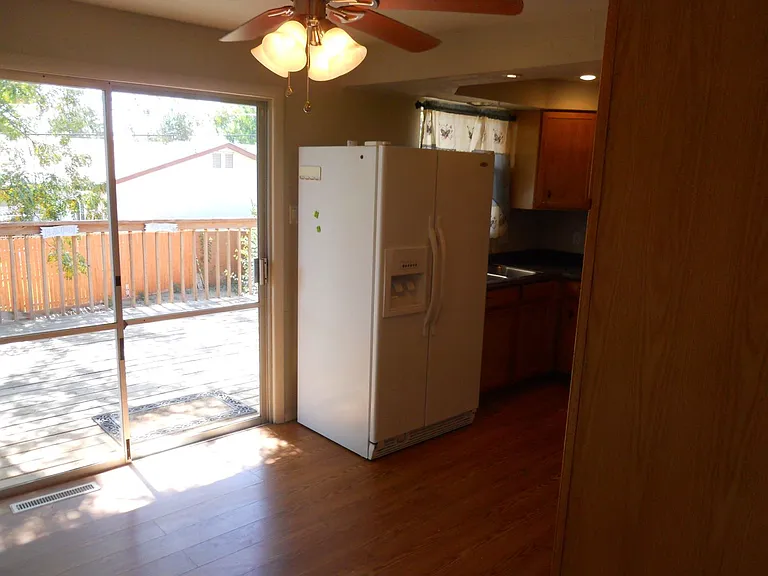 3808 Elmwood Cir — Photo 6