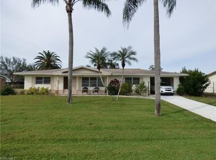 205 Punta Alta Ct, Lehigh Acres, FL 33936
