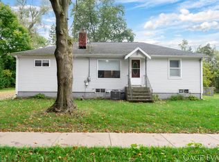 199 N Main St, Clarksville, MI 48815