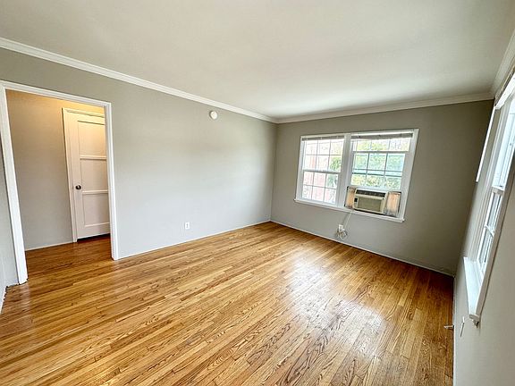2nd image of 827 N Adams St #829A