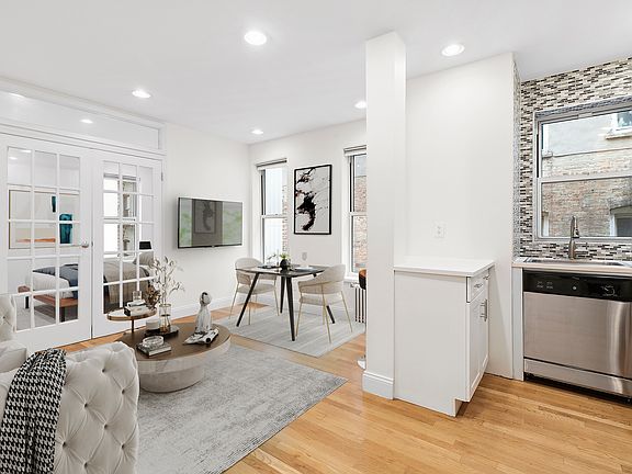 3rd image of 3157 Broadway APT 12