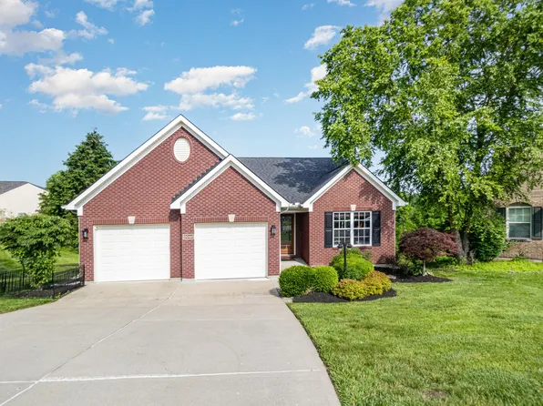 2046 Glenview Dr, Hebron, KY 41048