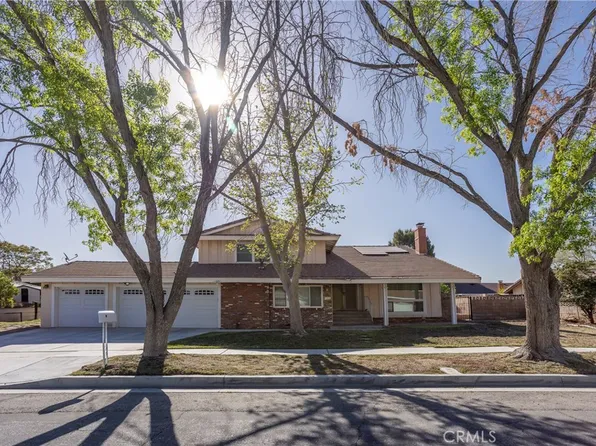 1646 Staffordshire Dr, Lancaster, CA 93534