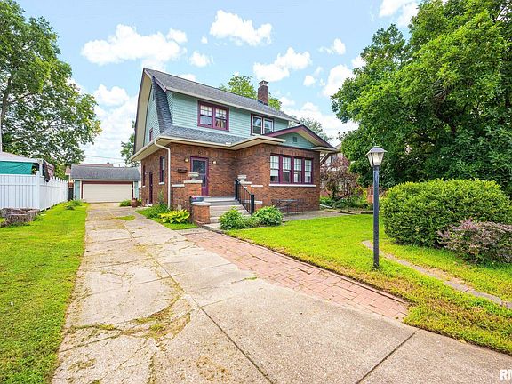 17th image of 106 E Briarwood Ct