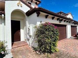 7784 Bristol Cir, Naples, FL 34120