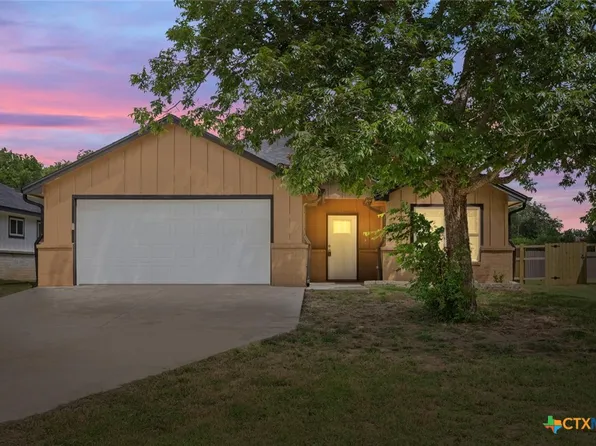 17 S College Ave, Troy, TX 76579