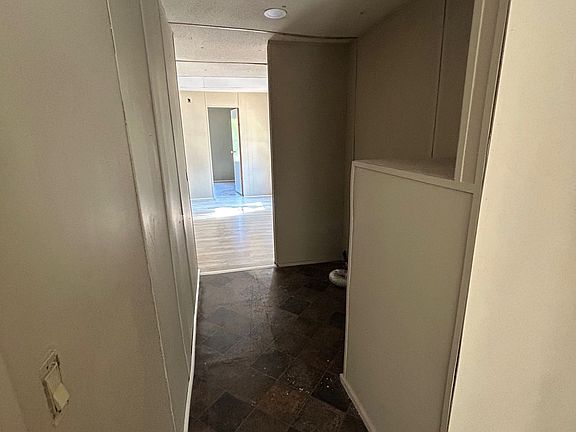 5th image of 4502 E Old Marion Hwy #6