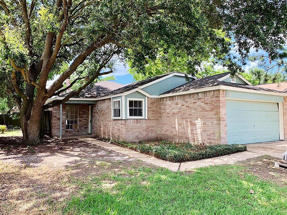 1st image of 13139 Pebblewalk Cir S