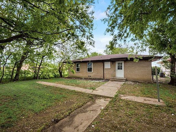 5th image of 617 Seneca Blvd