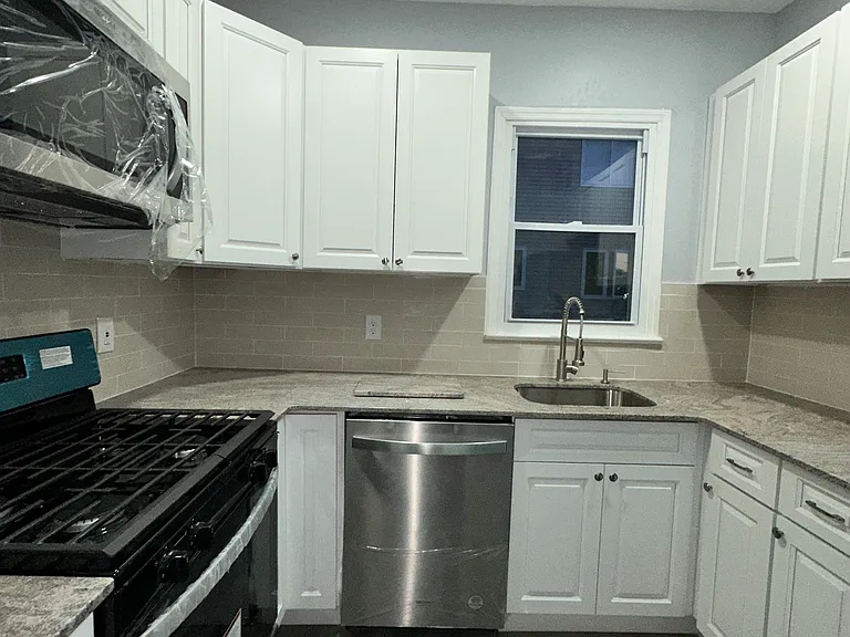 209 Lanza Ave #2 — Photo 6
