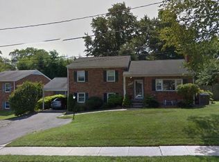 3717 N Glebe Rd, Arlington, VA 22207