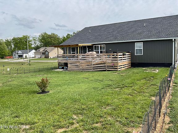 5th image of 345 Colby Cir