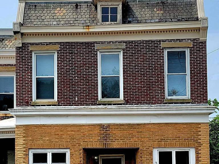 3105 E Marshall St — Photo 1