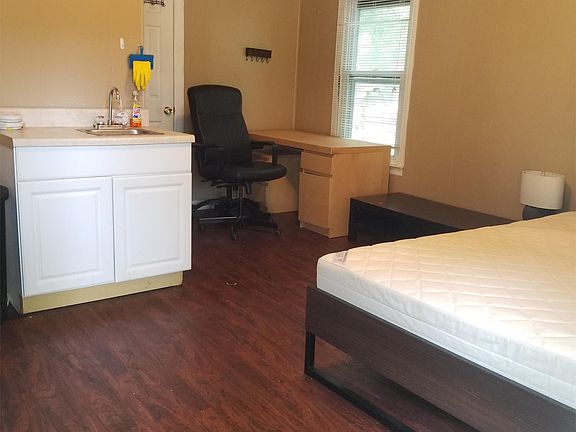3rd image of 361 10th St NW #10542872