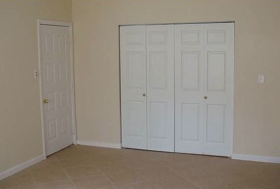 4th image of 1252 Kathleen Ave