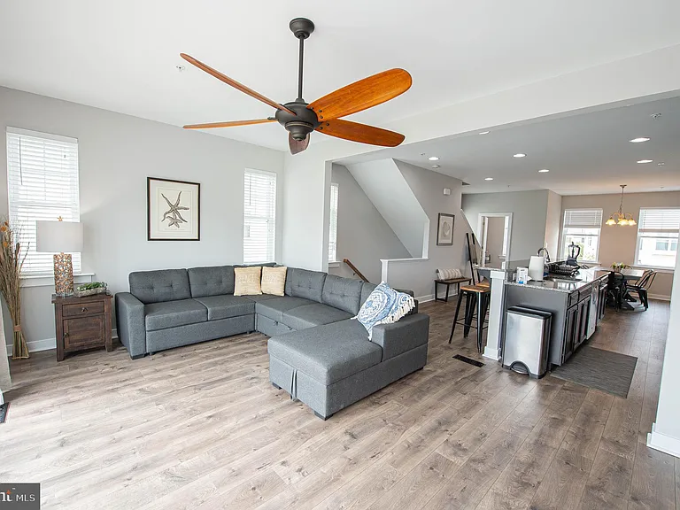 13002 Bowline Ln #5 — Photo 38