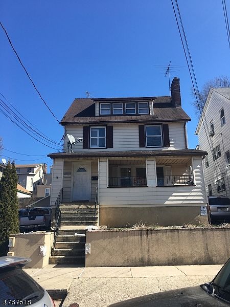 1st image of 105-107 MANCHESTER PL #3