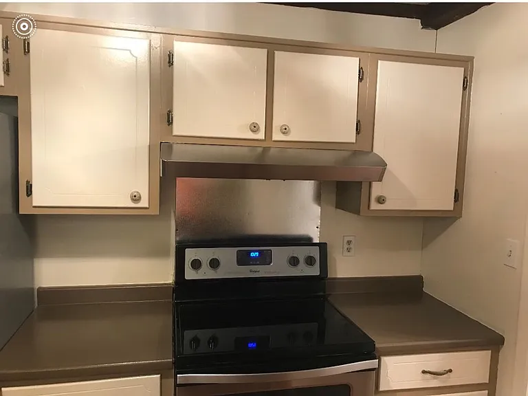 185 Cavalier Ct — Photo 1