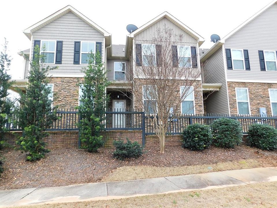 1st image of 102-2 Briggs Avenue