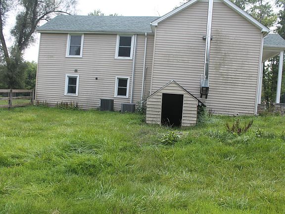 3rd image of 2768 Ellett Rd