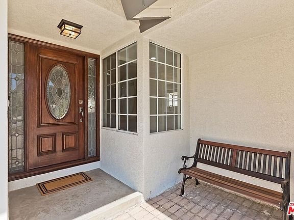 4th image of 27127 Garza Dr