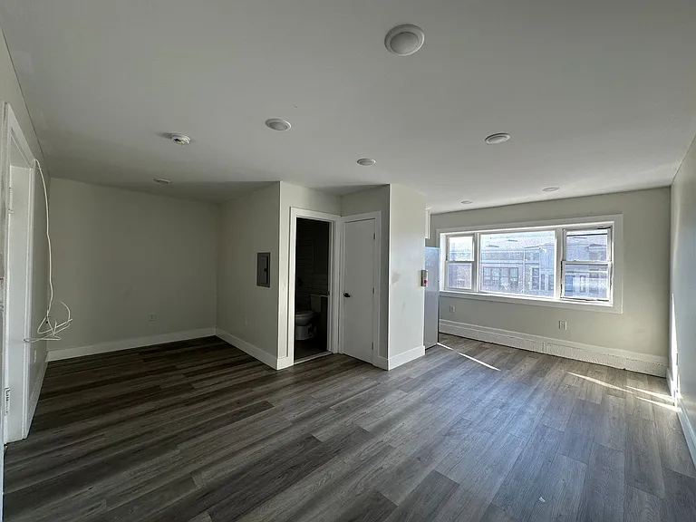 2500-02 Kennedy Blvd #509 — Photo 4