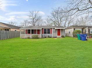 214 3rd St, Brazoria, TX 77422