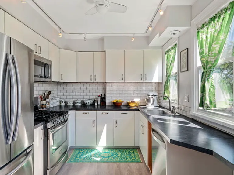 812 S Saint Bernard St #B — Photo 8
