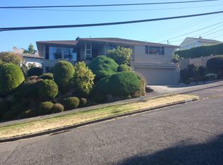 3010 W Howe St, Seattle, WA 98199