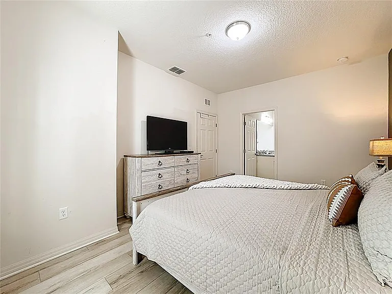 8986 Shine Dr — Photo 23