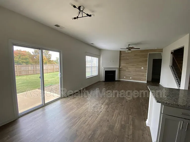 4420 Blackberry Trellis Ln — Photo 7