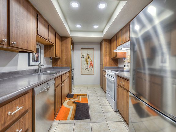 5th image of 10444 N 69th St APT 221
